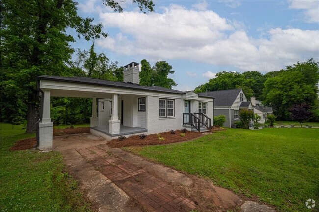 Building Photo - 2137 Delowe Dr Rental