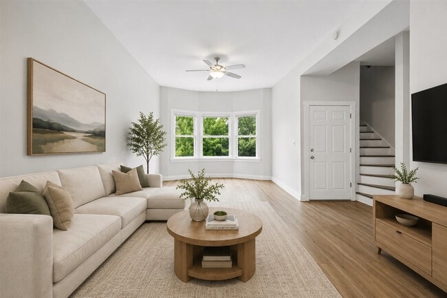 Photo - 2909 N Ridgeway Ave Unit 2
