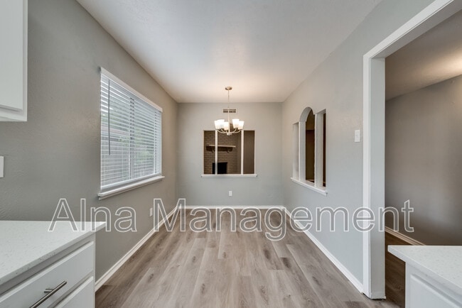 Photo - 622 Hillcrest St