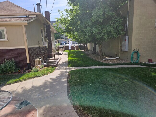 Lincoln Terrace inner Courtyard