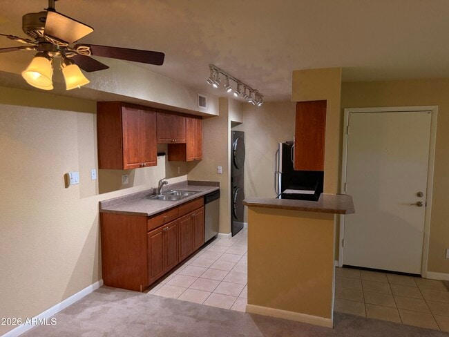 Photo - 5995 N 78th St Unidad 1009