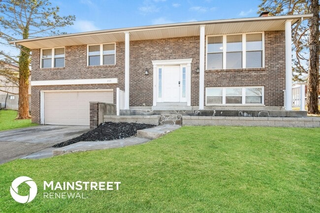 Photo - 2105 Wellington Dr