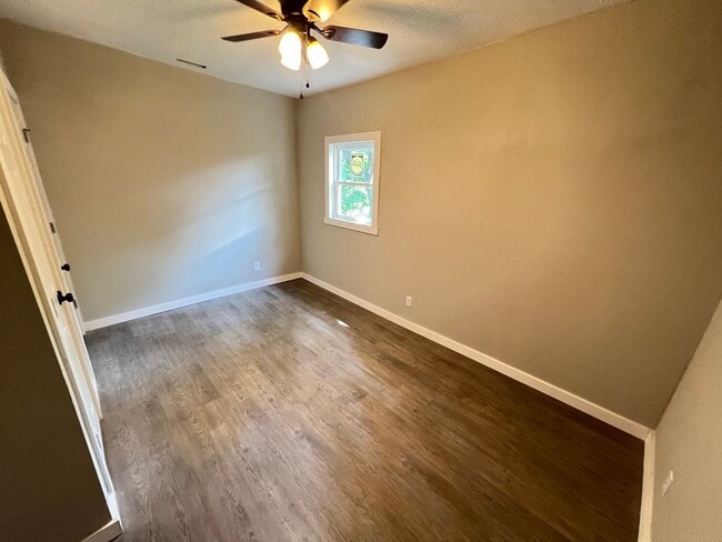 Photo - Newly Renovated 2 Bed, 2 Bath Duplex – Pet Friendly!