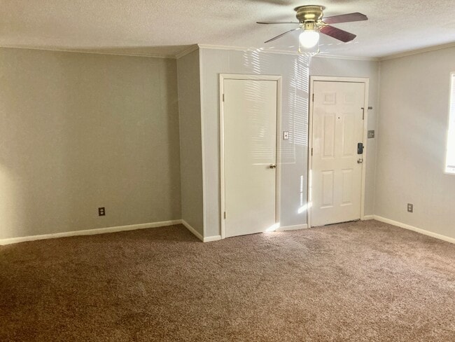 Photo - 117 Parkburg Rd