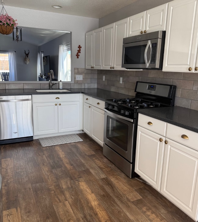 Photo - 6743 Harvey Ln