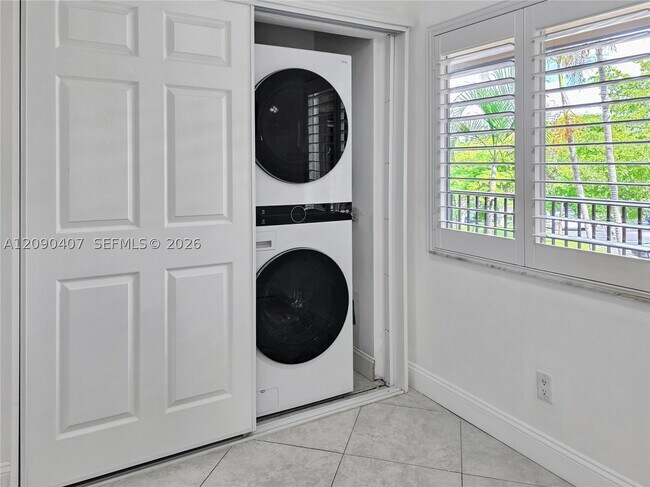 Photo - 2212 S Cypress Bend Dr Unit 301