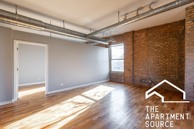 Building Photo - 1822 S Bishop St Unit 305