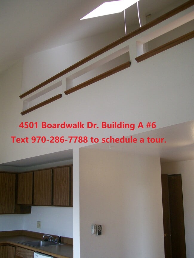 Building Photo - 4501 Boardwalk Dr Unit A6