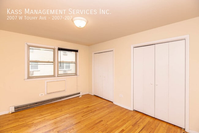 2007 W Touhy Ave Unit 2007-207