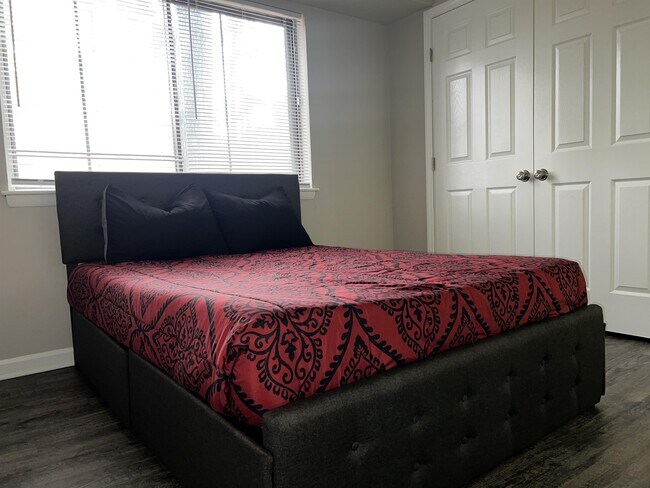 Photo - 1281 Schaub Dr