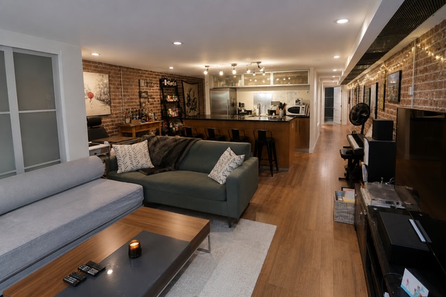 Photo - 1457 Chapin St NW