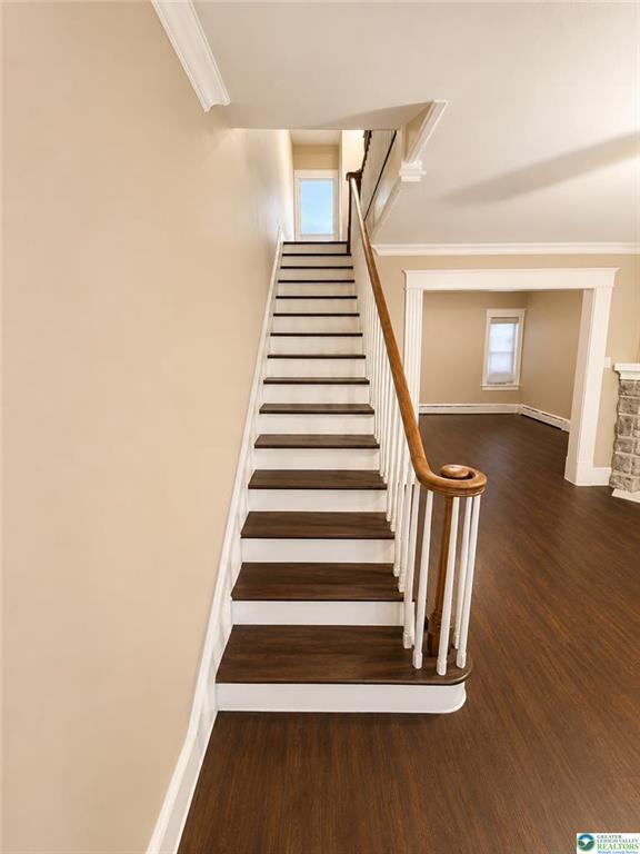 Photo - 519 N St George St