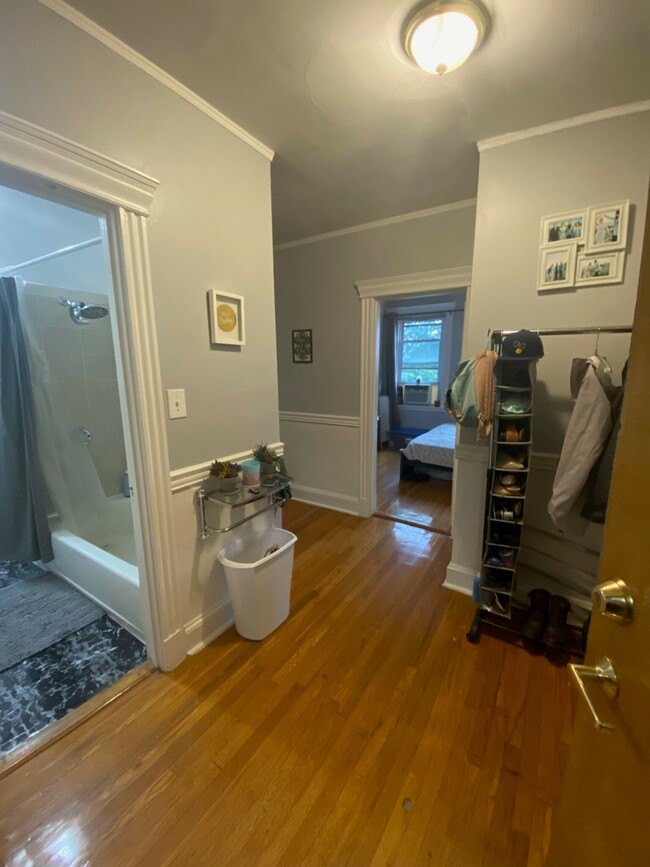 Building Photo - 376 Riverway Rental