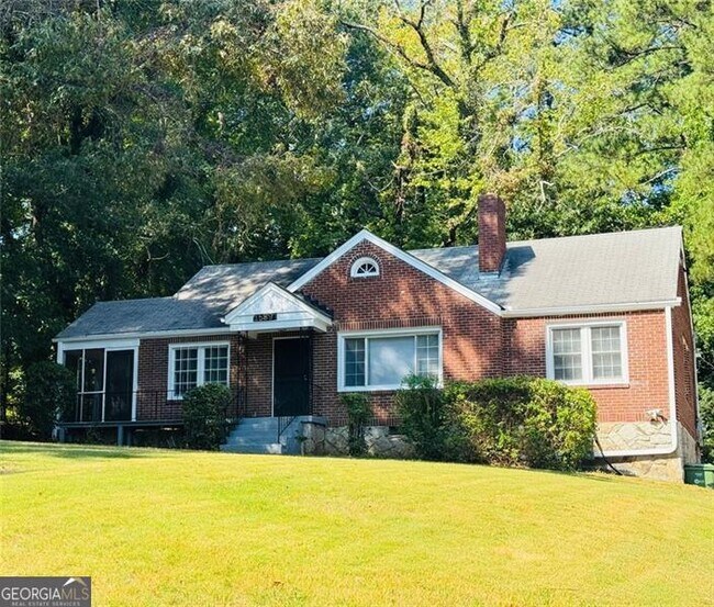 Photo - 1589 Pinehurst Dr SW