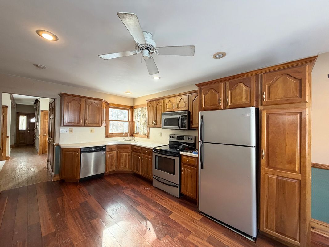 Photo - 147 Millbrook Ave