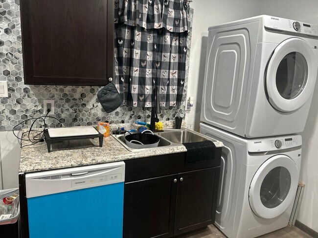 Photo - 511 N 7th St