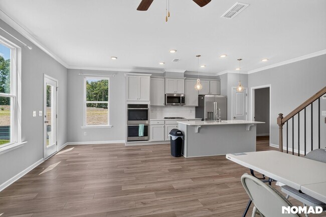 Building Photo - 3676 Donovan Cir
