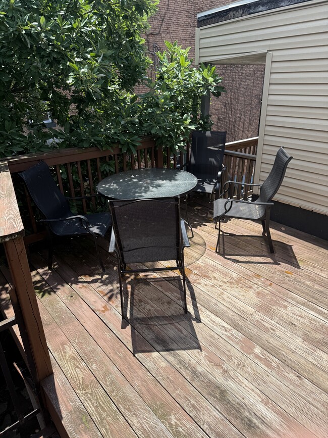 Photo - 217 Briggs St