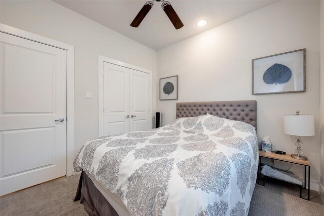 Photo - 3905 Tulane Oak Dr