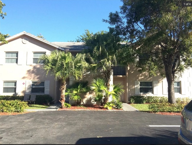 Building Photo - Charming 3 Bedroom 2 Bath Unit 11501 Rental