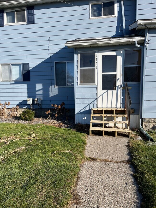 Building Photo - 1521 Stanton St Unit 1521 Stanton Rental