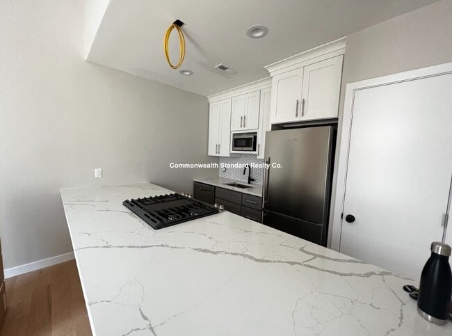1661-1663 Washington St. Unit 306 - 1661-1663 Washington St. Condo Unit 306 Unit 306