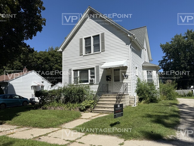 Photo - 832 Division St Unit 3