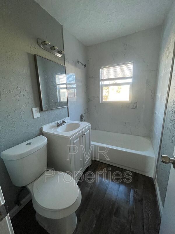 Photo - 2519 NW 17th St