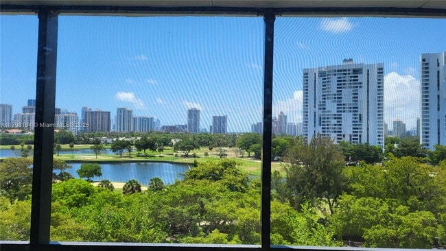 Building Photo - 3475 N Country Club Dr Rental
