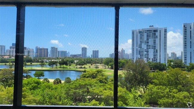 Building Photo - 3475 N Country Club Dr Rental