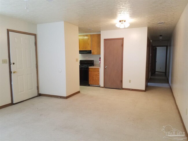 Photo - 308 E Strong St