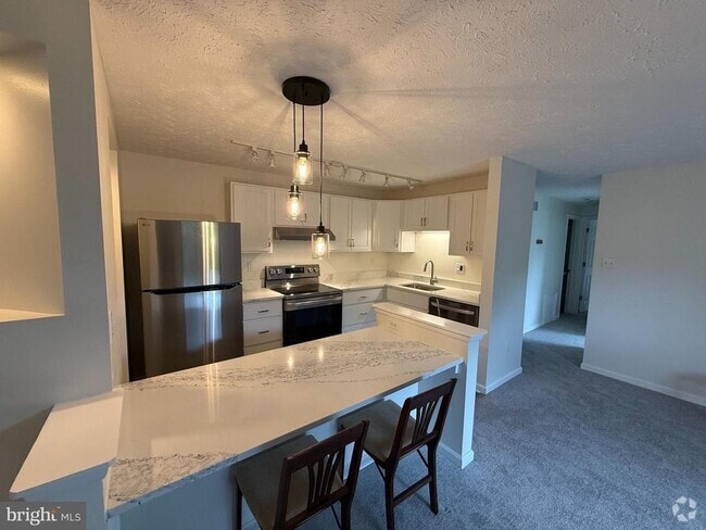 Building Photo - 12205 Peach Crest Dr Unit 902-D Rental