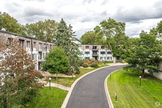 Photo - Fleur Royale Condominiums