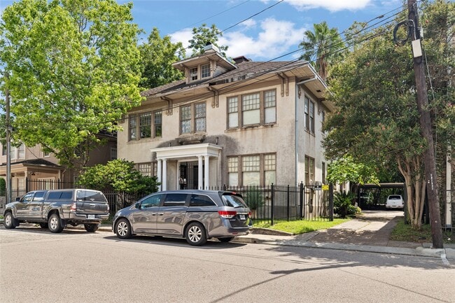 Photo - 806 Winbern St Unidad 1