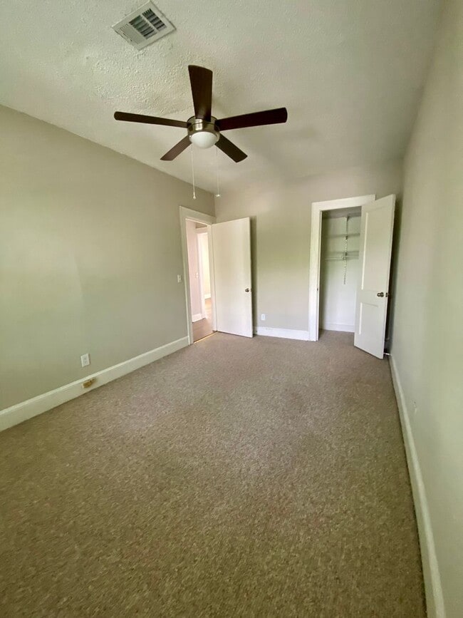 Photo - Two Bedroom/One Bathroom, Top Floor Minutes From Beltline Unidad 788-15