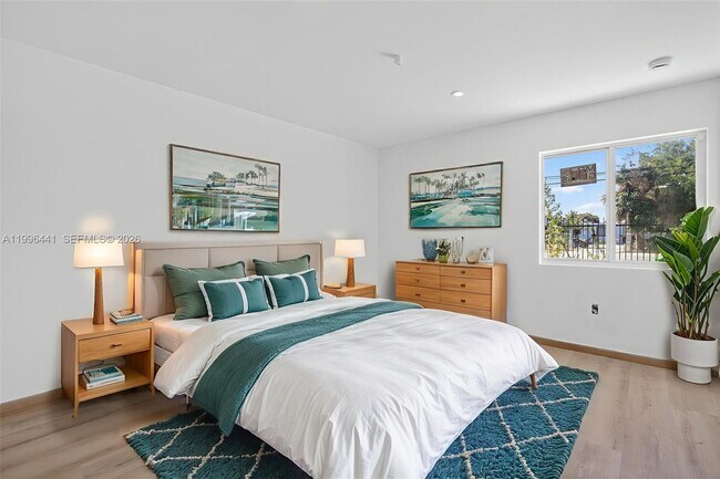 Photo - 1515 Redland Rd Unit 1