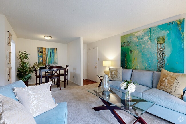 1BD 1BA 600SF