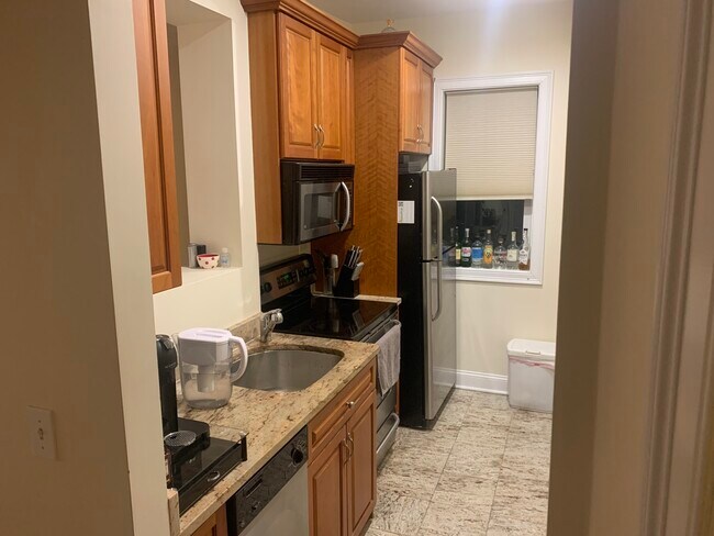 Photo - 1867 Beacon St Unit 5