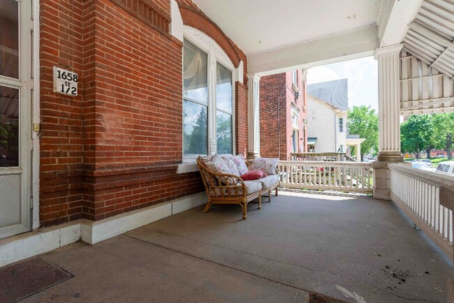 Photo - 1658 Iowa St Unit 1/2