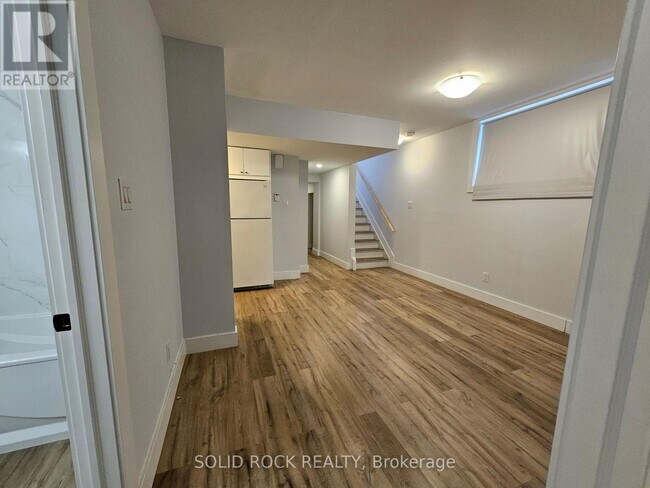 Photo - 846 Alpine Ave