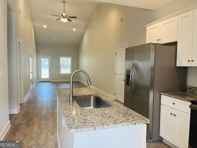 Photo - 110 Lenox Cir