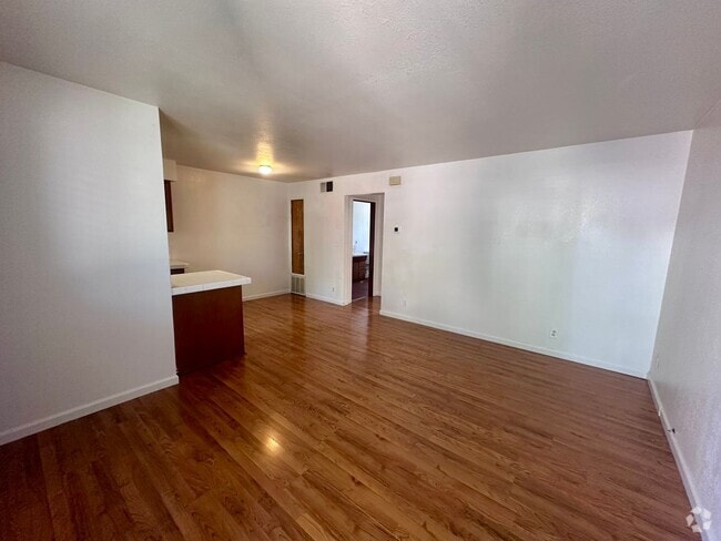 Building Photo - 364 Wheeler Ave Unit 364 Wheeler Avenue #B Rental