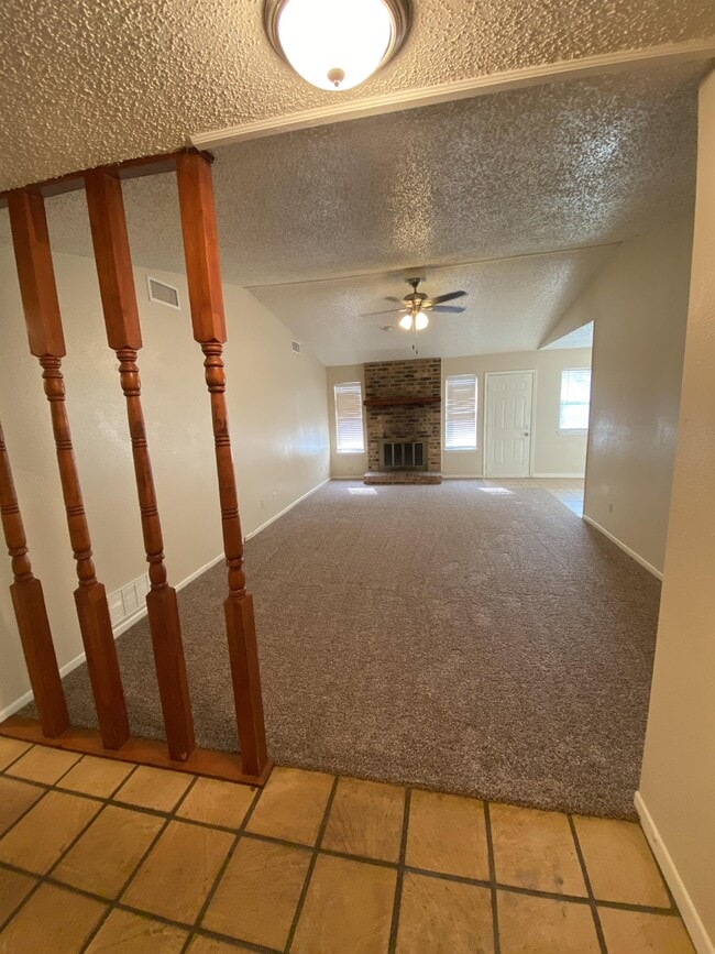 Photo - 2306 Hunt Dr