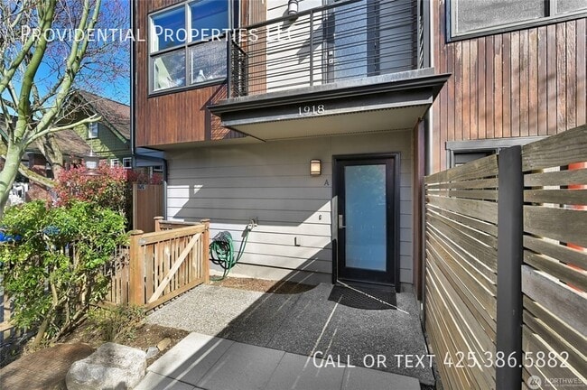 Building Photo - 1918A N 46th St