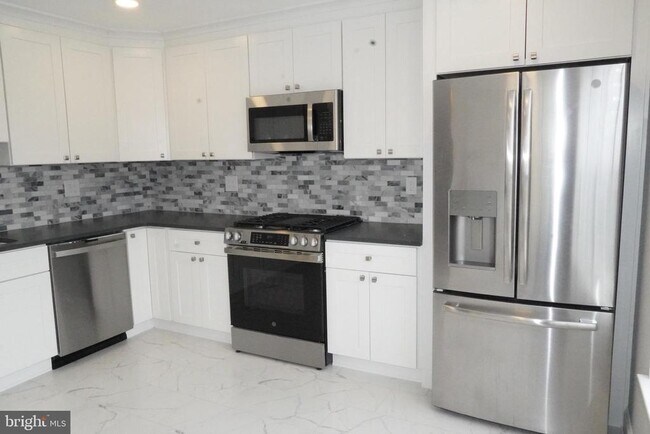 Photo - 7308 Normandy Dr