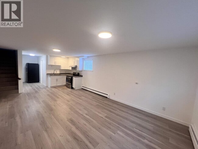 Photo - 5xx E 9th St