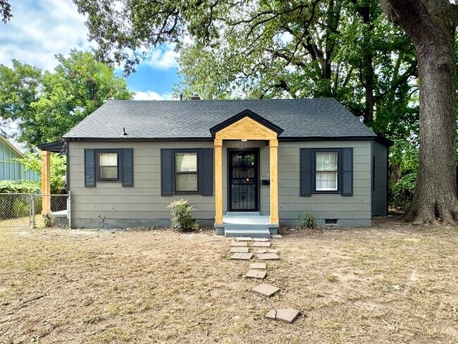 Building Photo - 845 Gracewood St Rental