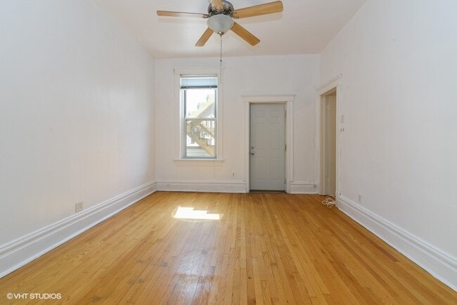 Photo - 1939 W Thomas St Unit 2R