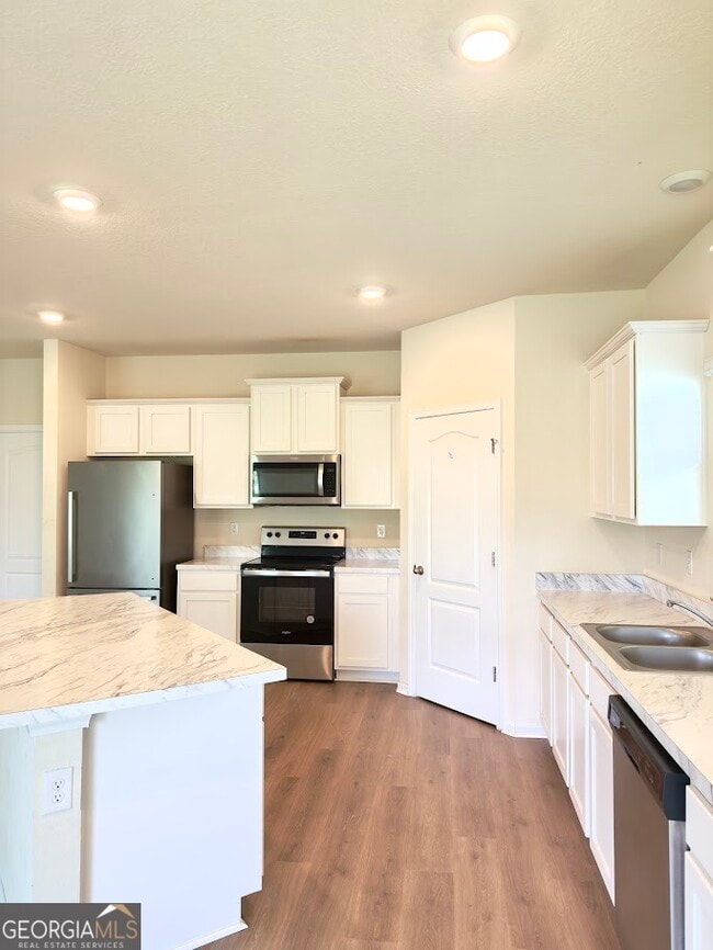 Photo - 124 Teakwood Dr