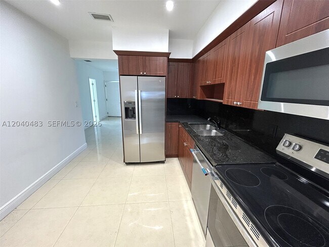 1530 NE 110th St Unit A3